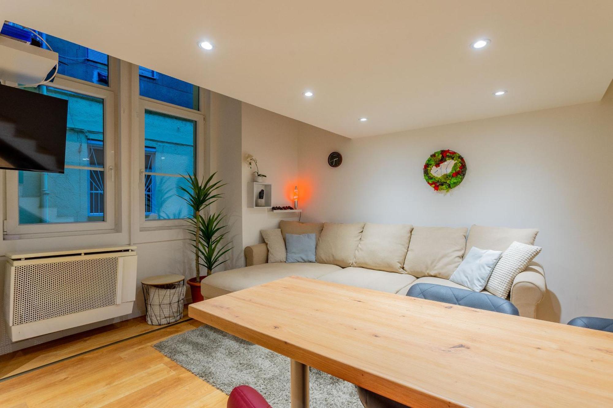 Full Equipment Designed Apartment In The Heart Of Budapest For 4 People Exterior foto