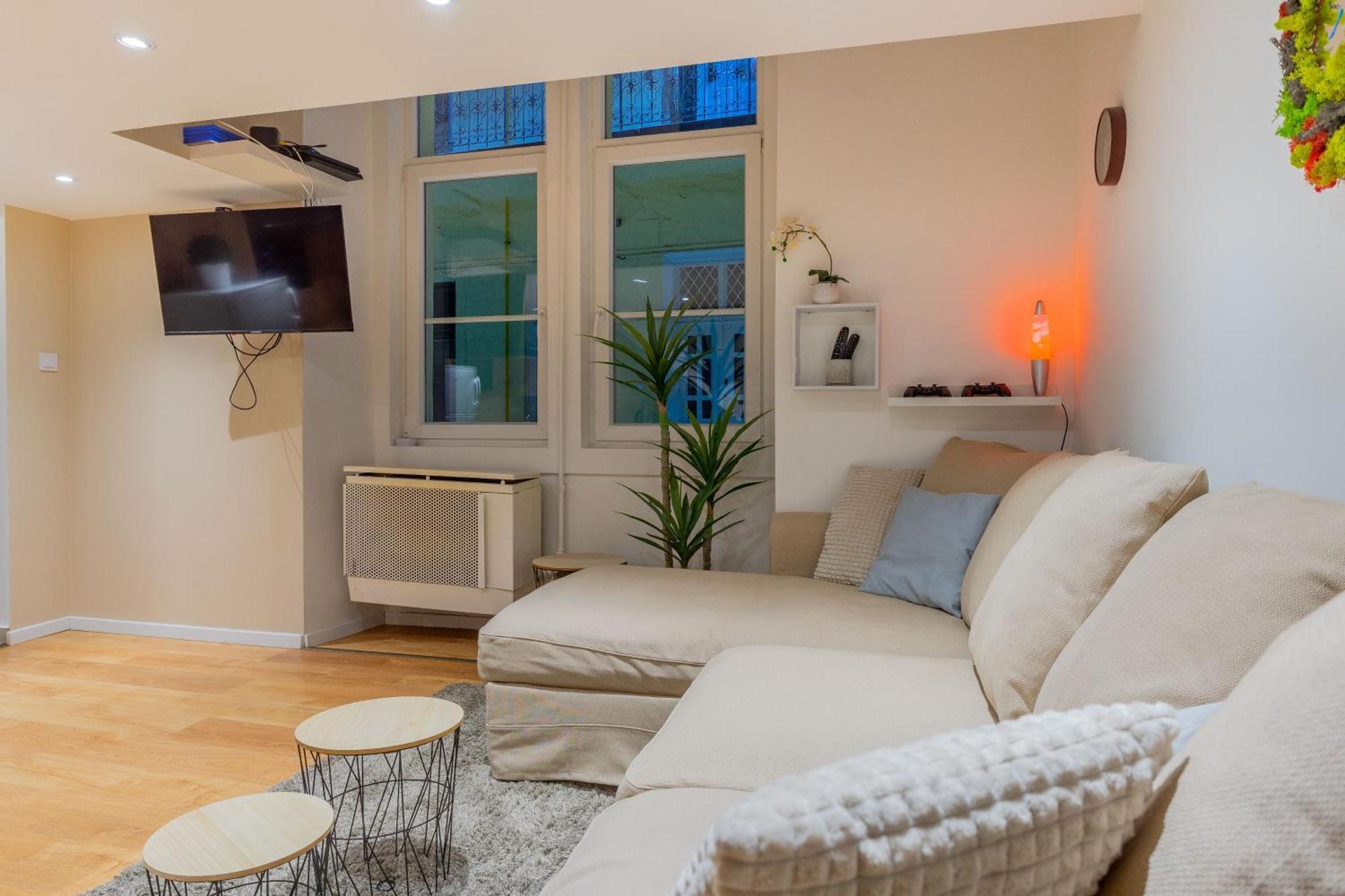 Full Equipment Designed Apartment In The Heart Of Budapest For 4 People Exterior foto